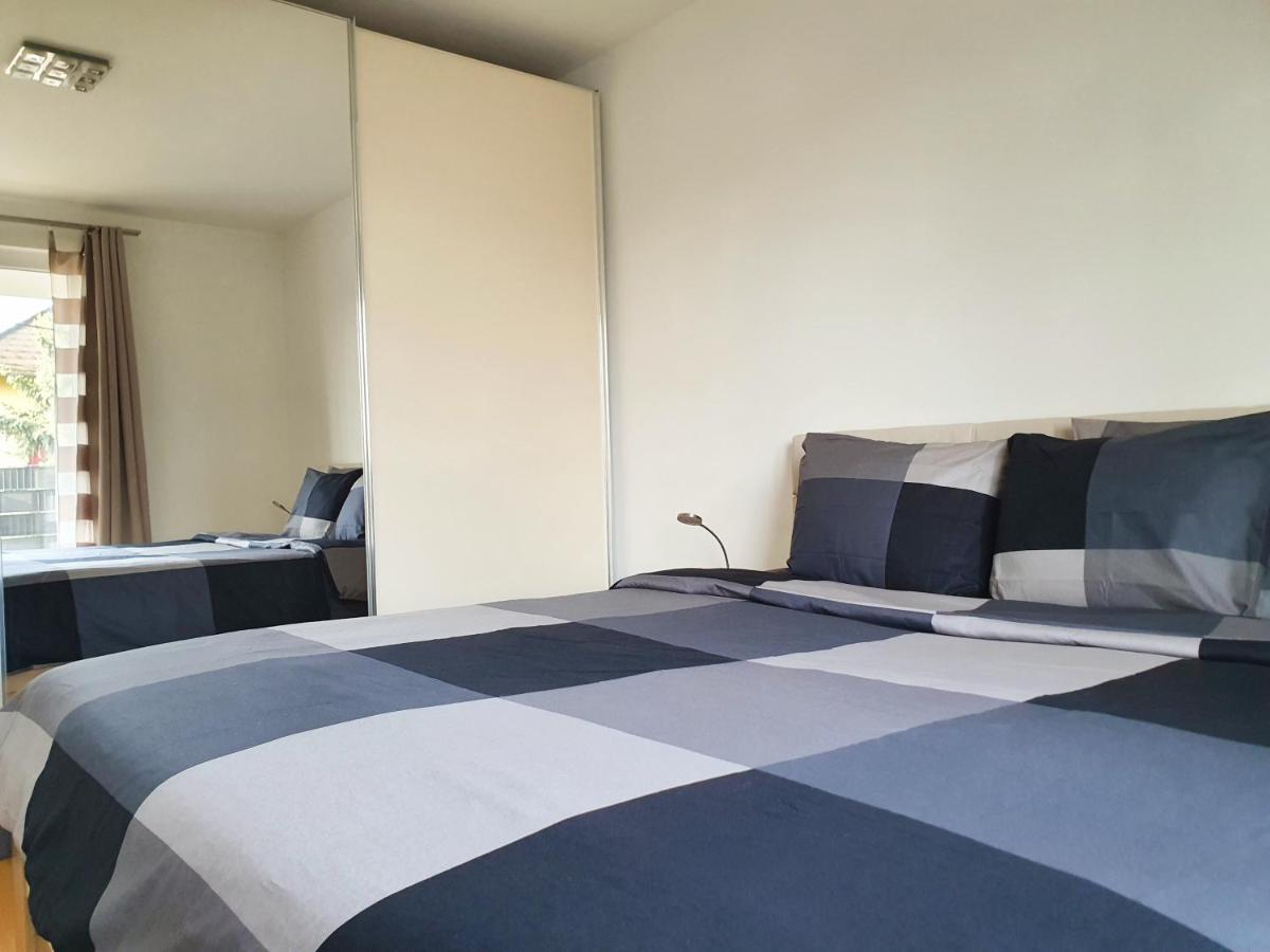 Near Lake Spacious & Furnished Beautiful Apartment เวียนนา ภายนอก รูปภาพ
