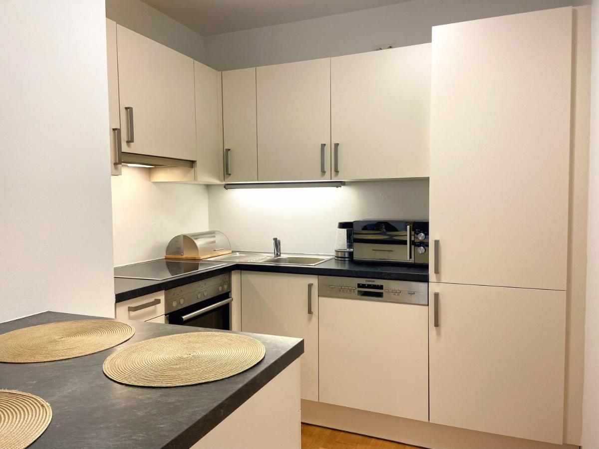 Near Lake Spacious & Furnished Beautiful Apartment เวียนนา ภายนอก รูปภาพ